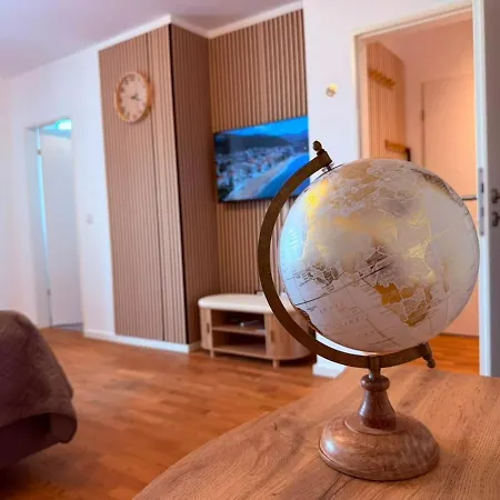 Atlas 2 Balkon Zentrum Bahnhof شقة *